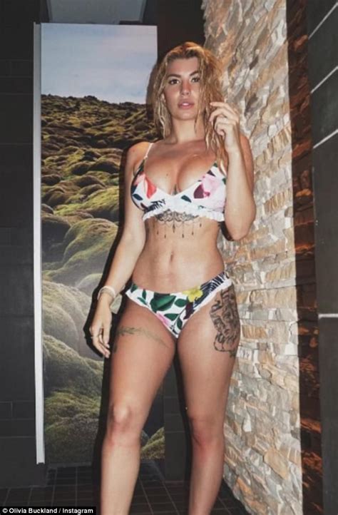 Olivia Buckland Poses In Bikini On Icelandic Break Daily Mail Online