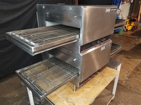 lincoln impinger  conveyor pizza oven