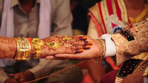 Bride In India Dies Of Heart Attack During Wedding Ritual Groom