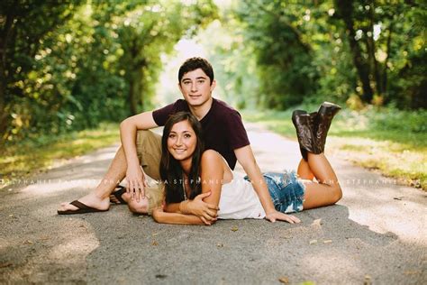 35 Creative Brother And Sister Photoshoot Ideas