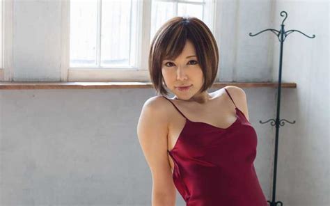 yurio satomi aktris film panas jepang yang pensiun dan ingin menikah