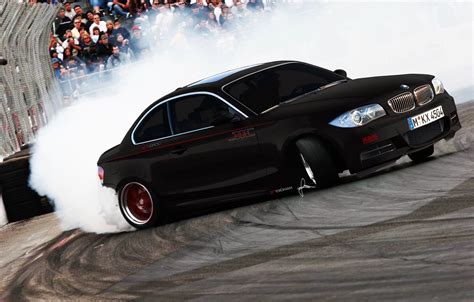 bmw drifting pictures