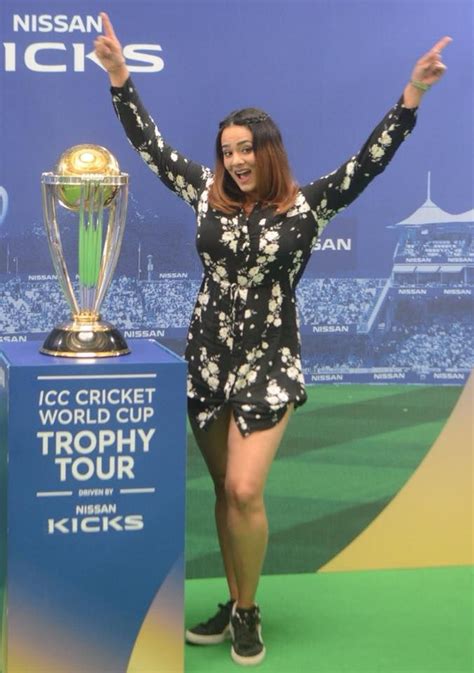 mayanti langer with icc world cup 2019 trophy hd wallpapers and pics hd photos mayanti langer