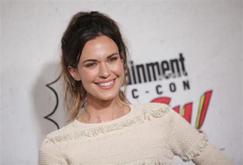 odette annable to star in fox s adam and eve