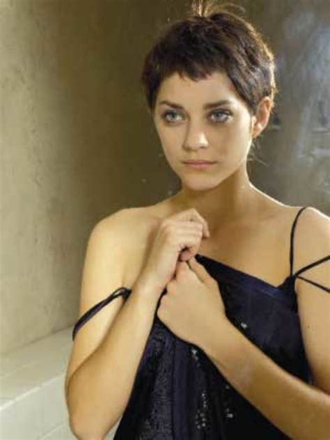 Women With Short Hair Are Beautiful Attractive Actresses