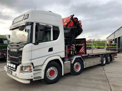 crane lorry hire long short term truck leases  uk wide delivery