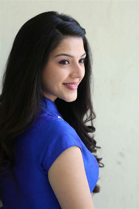 Mehreen Pirzada Age Height Movies Biography Weight Photos