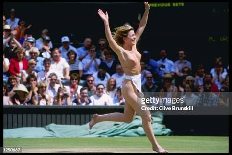 tennis match wimbledon photos et images de collection getty images