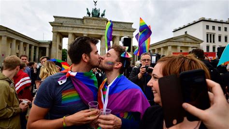 Same Sex Couples And Supporters Praise Germany S Legalization Of Same