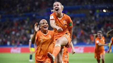netherlands beats sweden and will face u s in world cup final the