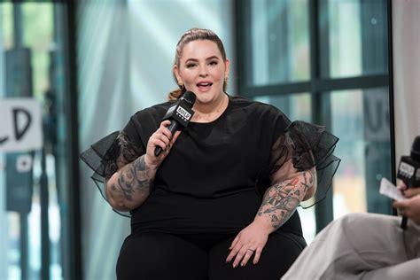 Plus Size Model Tess Holliday Just Clapped Back At Trolls Telling Her