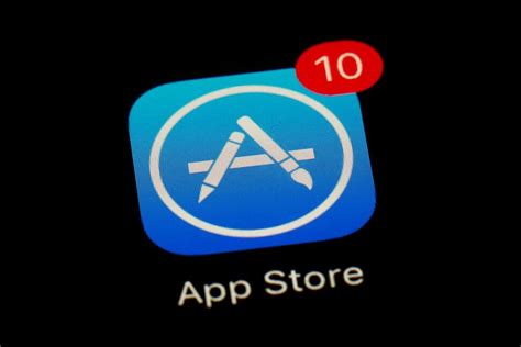 apple holds edge  app store trial  nagging issues business news  news