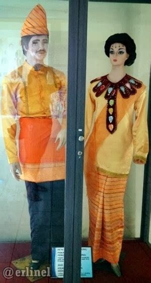 baju adat sulawesi utara tradisikita