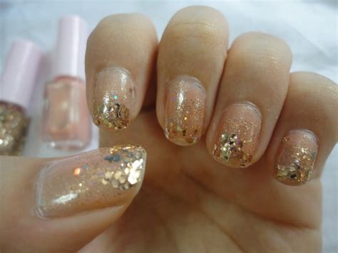 40 Best Examples Of Gold Glitter Nail Polish Art Just For