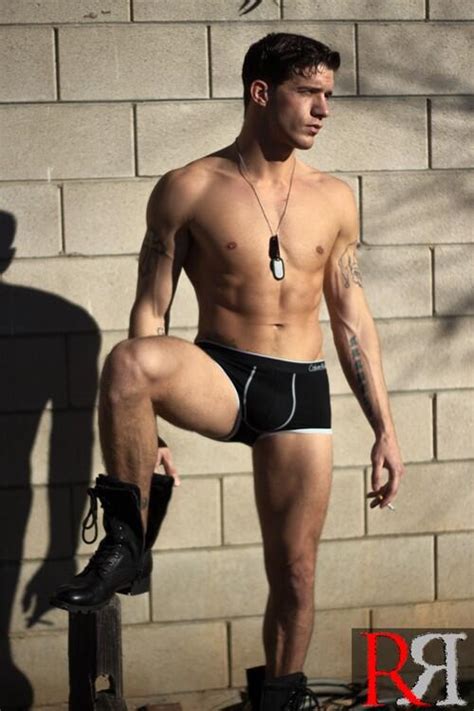 Crazywriter On Twitter Ok Just Realized The Time Xxxtyroderick