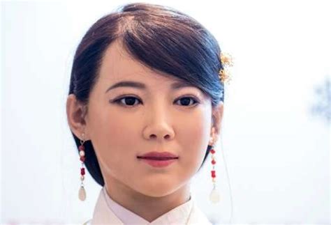 Chinese Humanoid Robot Turns On The Charm In Shanghai