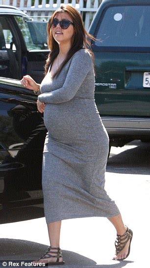 Kourtney Kardashian Does Sexy Maternity Chic As She Steps Out With A