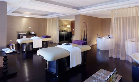 salle de massage avec jacuzzi spirito spa sheraton