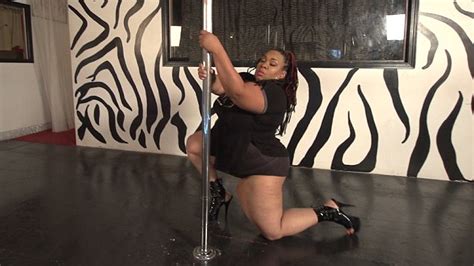 Plus Size Pole Dancer Ro Yale Shows Everyone That Sexy Doesn T Have A