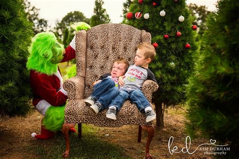 the grinch christmas photoshoot is the worst but the funniest thing