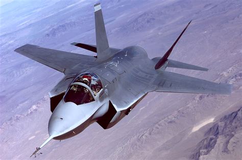 boeing    lockheed martin   battle    planes aerotech news review