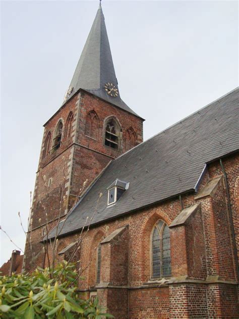 bezichtiging toren van de oude kerk borne klopt