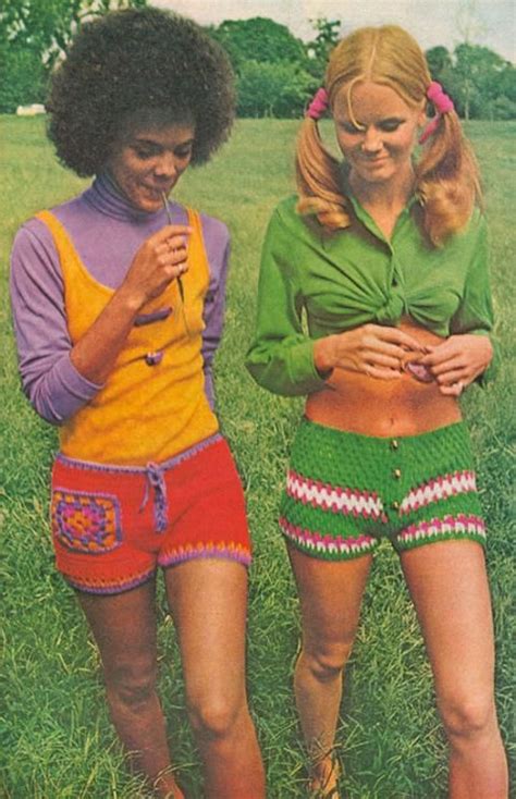 Womens Fashion From The 1970s 70s Fashion Fashion Retro Fashion