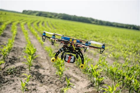 drones   optimize agriculture  farming operations   heights