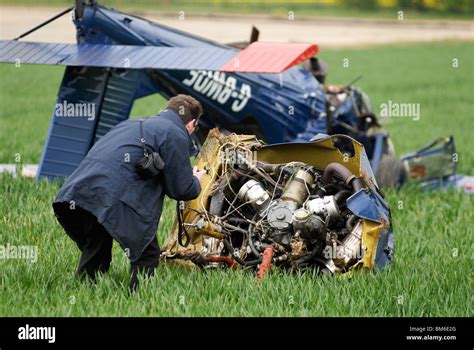 plane crash involving ukip candidate nigel farage  hinton