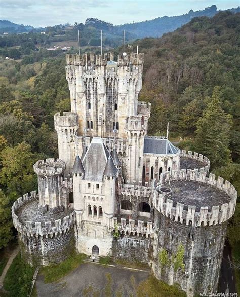 aesthetic sharer zhr  twitter european castles abandoned castles castle