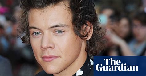 Can Harry Styles In Makeup Persuade Men To Put On The Slap