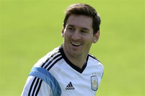 proof that messi is the most perfect human being on earth