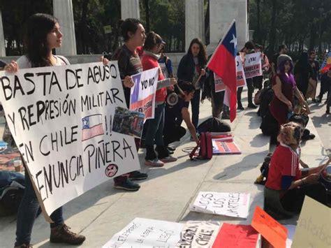 Realizan Jóvenes Chilenos “cacerolazo” En La Ciudad De