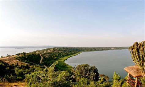 mweya peninsula queen elizabeth national park
