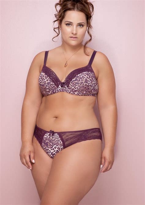 could you tell me the name of this plus size model pins for al lingerie plus size plus