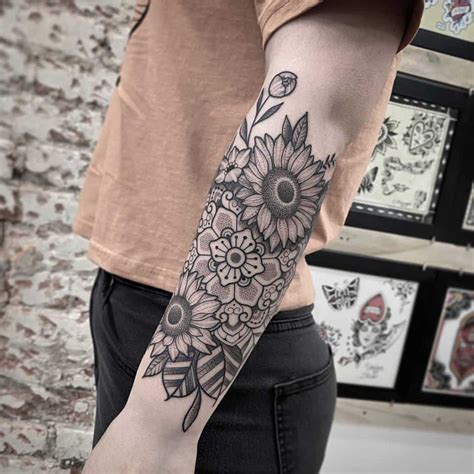 Top 49 Best Flower Tattoo Sleeve Ideas [2021 Inspiration Guide]