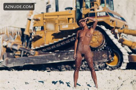 marisa papen nude in a beach photoshoot by thomas agatz aznude