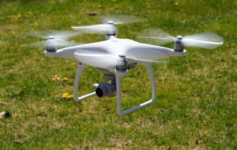 review dji phantom    smarter   aware drone video