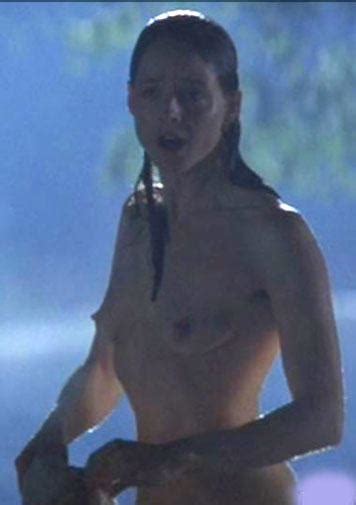 jodie foster nude picture 8 uploaded by 10inchmn on
