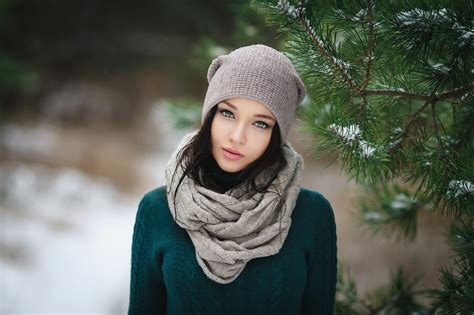 women brunette winter blue eyes hat scarf women