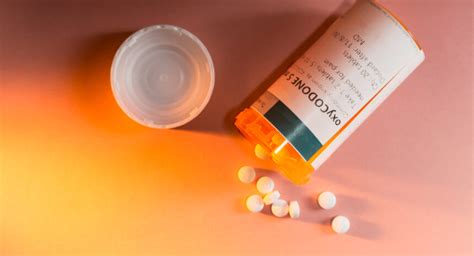 the opioid prescribing problem a journalist s resource long read