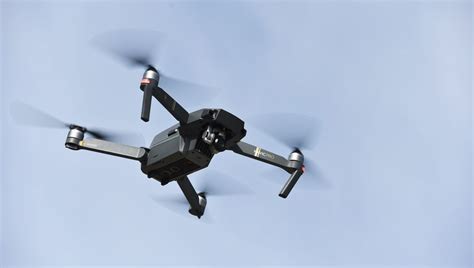 drone survole illegalement la prison de perpignan france bleu