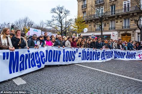 paris riots after gay marriage vote