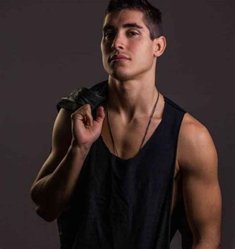 Ator Brasiliense Henry Zaga Integra Nova Temporada Do Seriado Teen Wolf