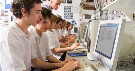 understanding     ict  education