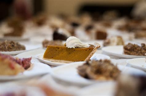 fattening feast typical thanksgiving meal packed with 4 500 calories