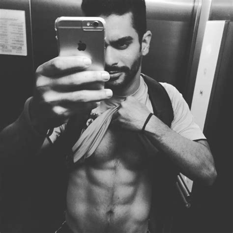 10 Hot Pictures Of Angad Bedi That Will Make You Wish He