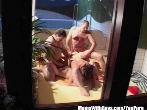 Sauna Group Fuck With Two Horny Matures Kostenlose Pornovideos Youporn