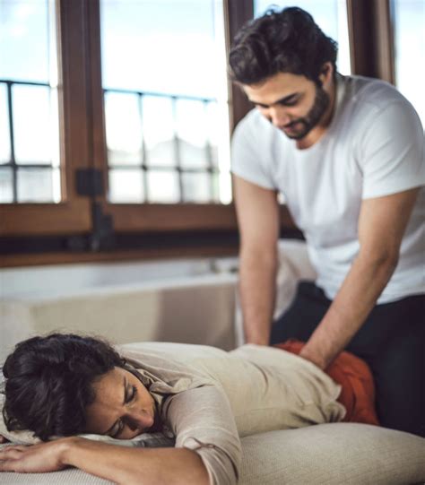 give your partner massages for an improved relationship says survey