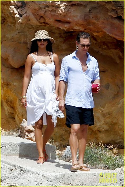 Matthew Mcconaughey And Camila Alves Ibiza Vacation Photo 2700948